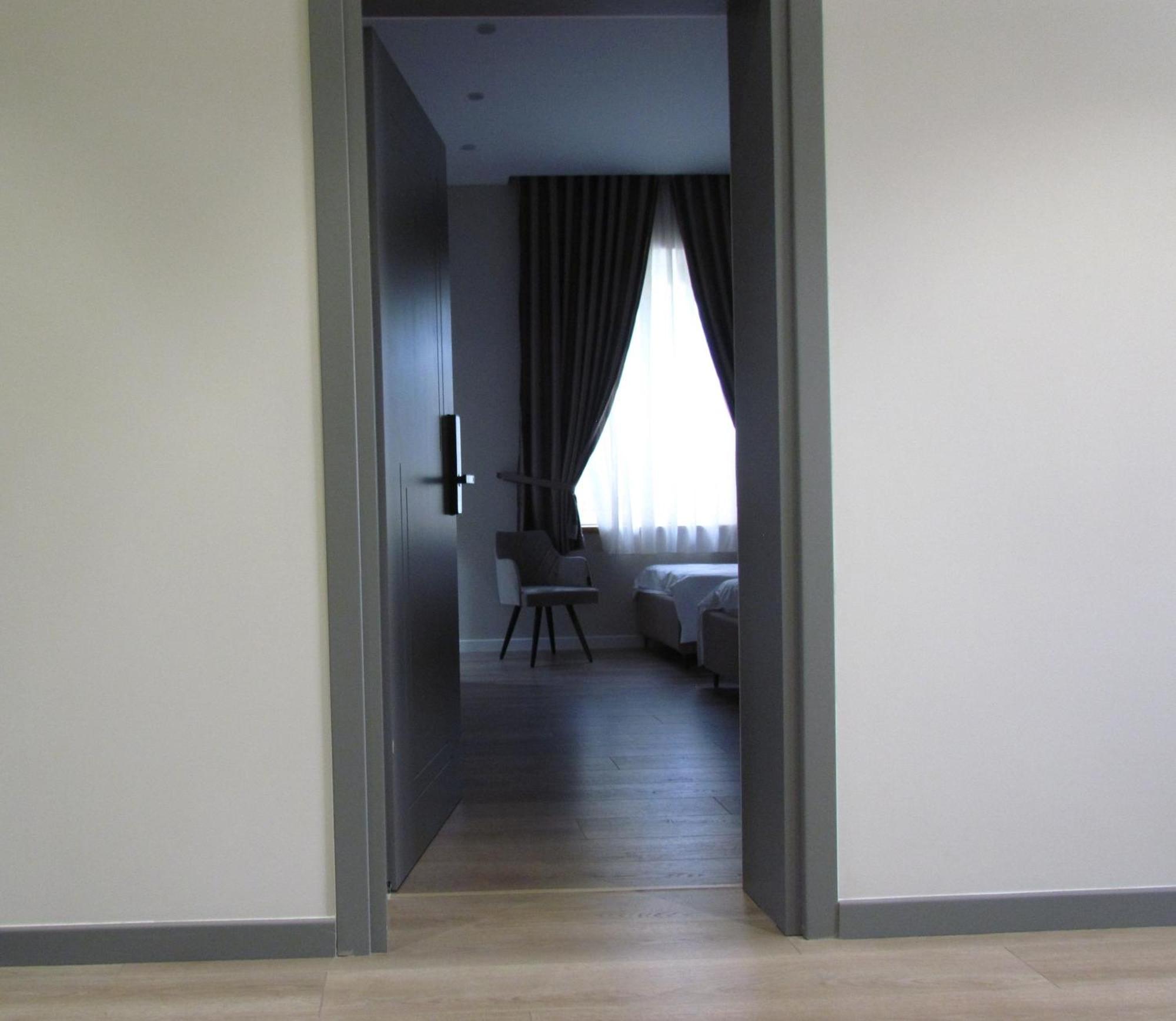 At Mimosa Street Hotel *