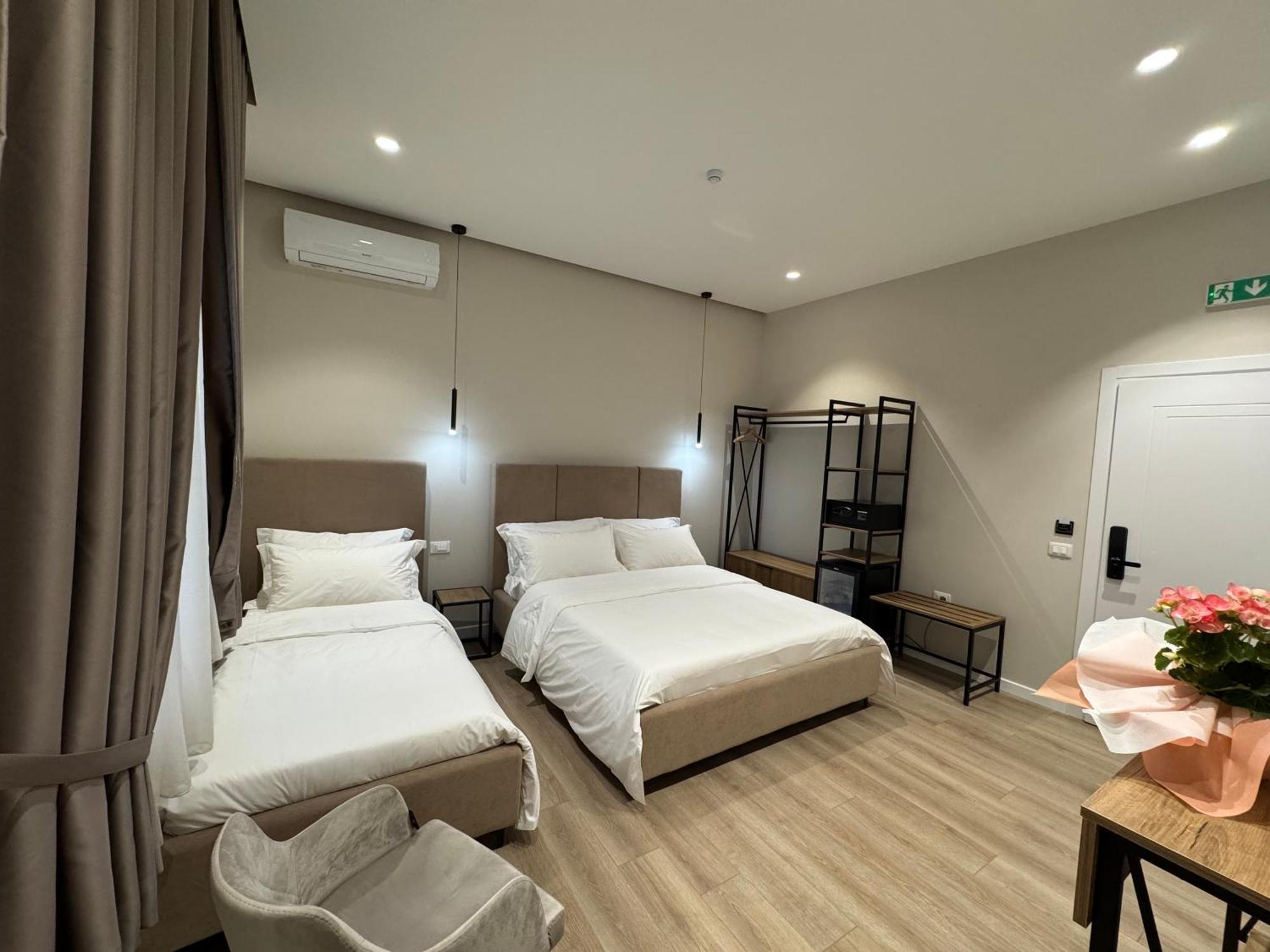Hotel At Mimosa Street